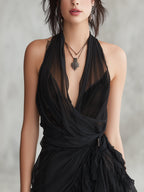 Vestido Mini en Encaje Negro con Escote Halter y Volante