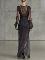 Vestido Maxi Gris Oscuro en Encaje con Mangas Largas y Abertura