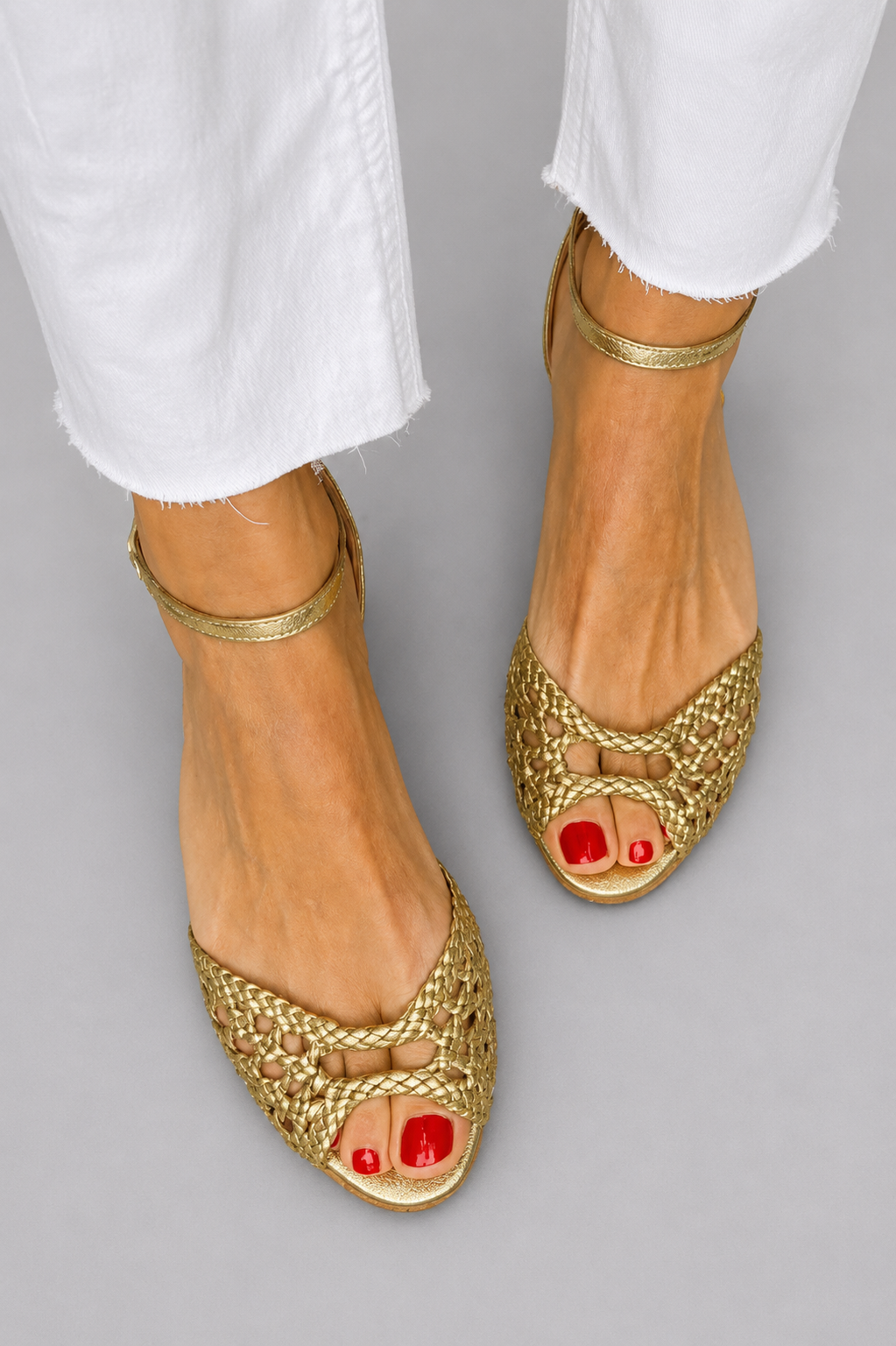 Isadora | Sandalias doradas trenzadas