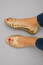 Eleonora | Sandalias doradas ligeras de verano