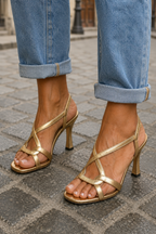 Elisabetta | Sandalias doradas con encanto veraniego