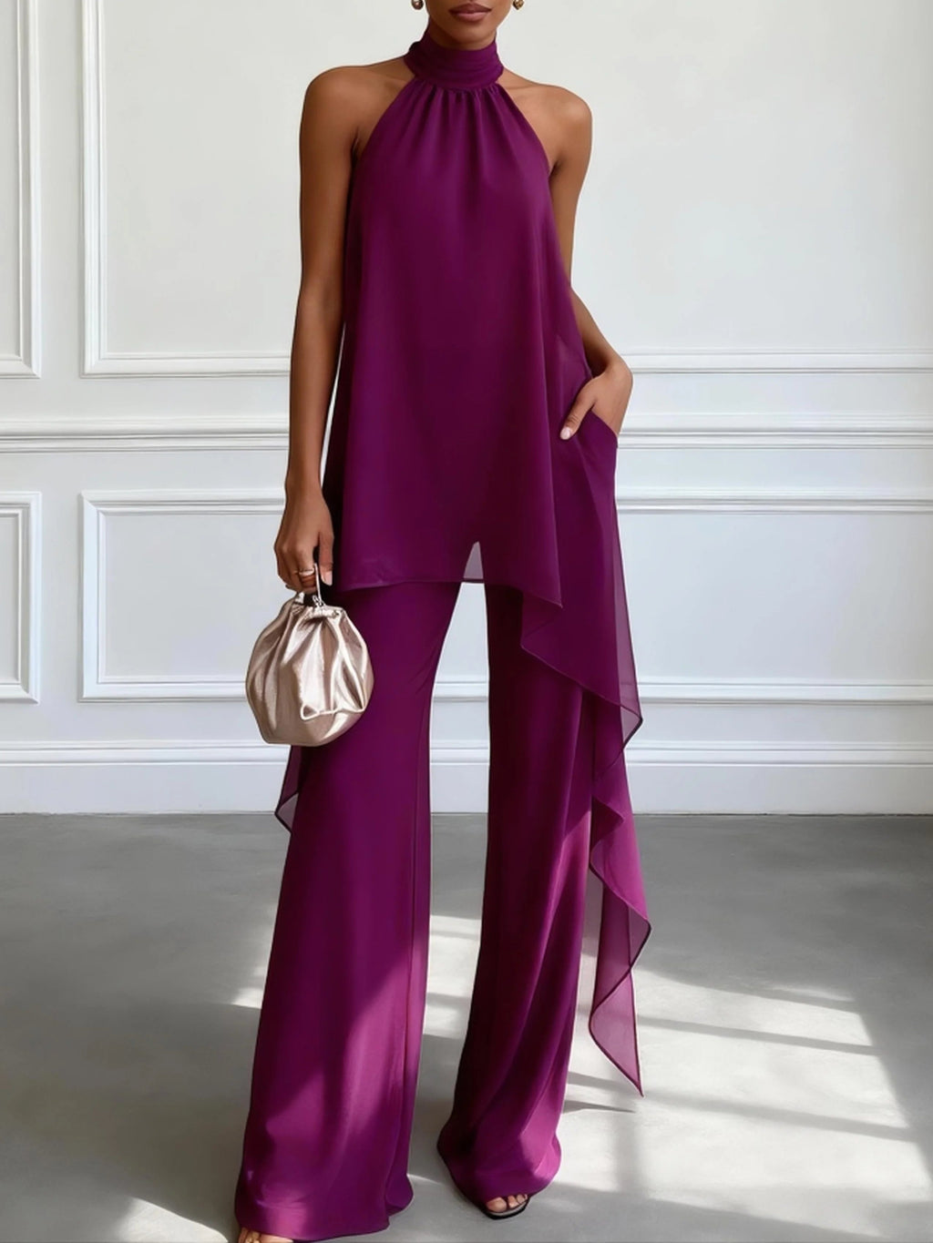 Conjunto de Top Morado sin Mangas y Pantalones