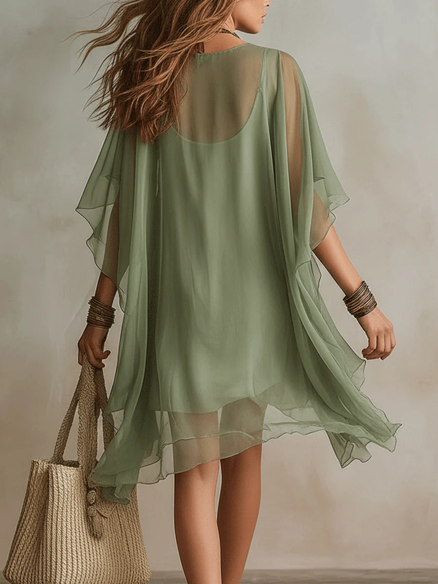 Vestido Mini Vaporoso en Chifón Verde con Escote en V