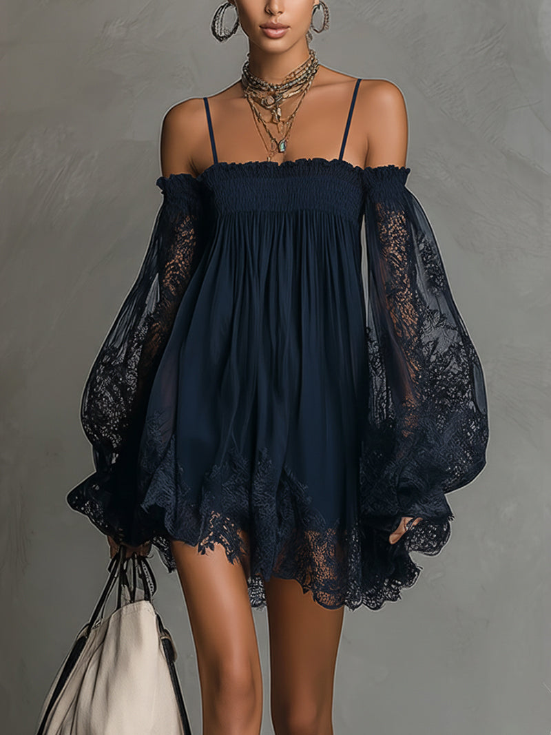 Noemi - Vestido mini de chifón azul marino con scollo a hombros descubiertos, borde de encaje y mangas transparentes
